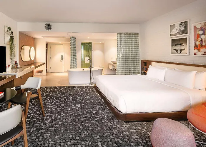 Hotel Valley Ho 4*